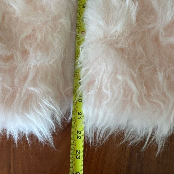 Cat & Jack pink fuzzy lightweight hook n eye closure size 10-12 girls - Picture 14 of 16